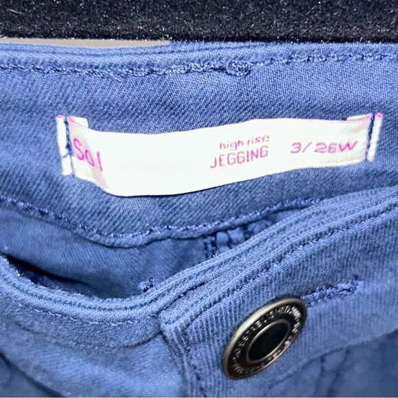 New, SO Low & High Rise Skinny Jegging Pants (2 Pairs) - Picture 9 of 12